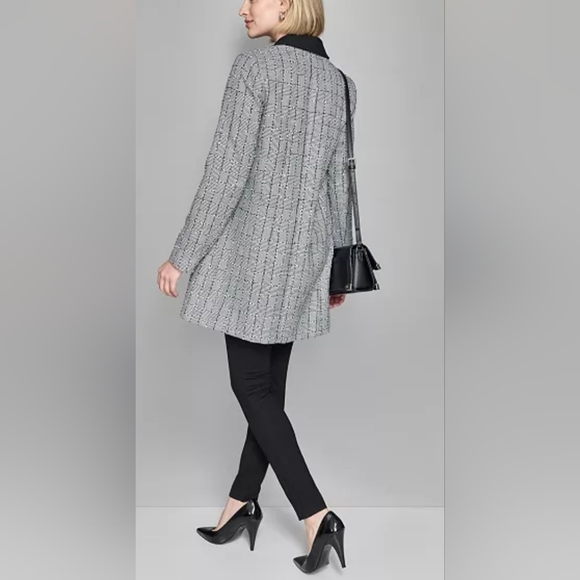 Karl Lagerfeld Paris Plaid Black and Gray Blazer Size 12 NWOT P2P 20 - Picture 3 of 15